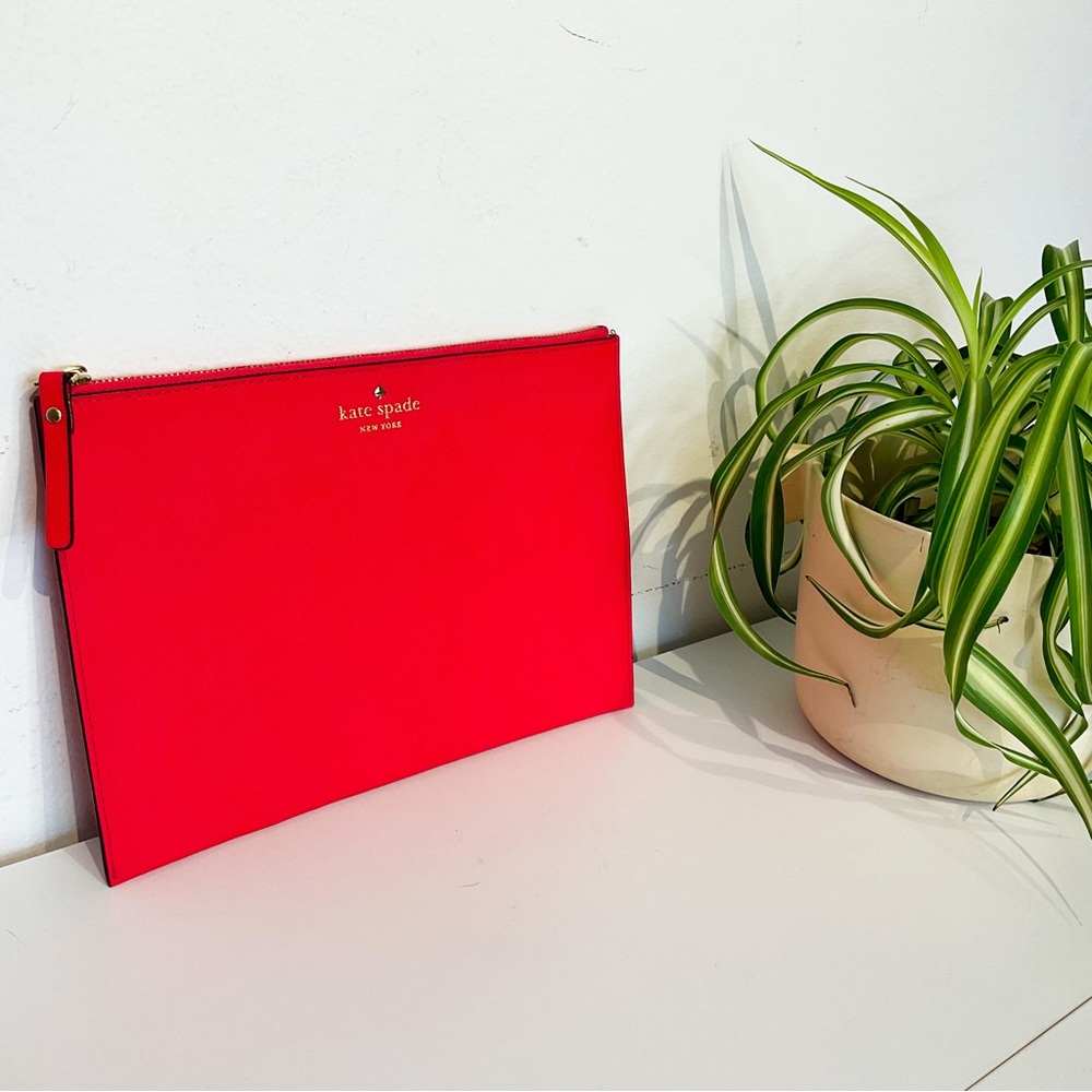 KATE SPADE Grained Leather Zip Up Clutch Envelope Pouch Case Bag Bright Pink New